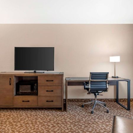 Best Western Plus Mill Creek Inn Salem Bagian luar foto