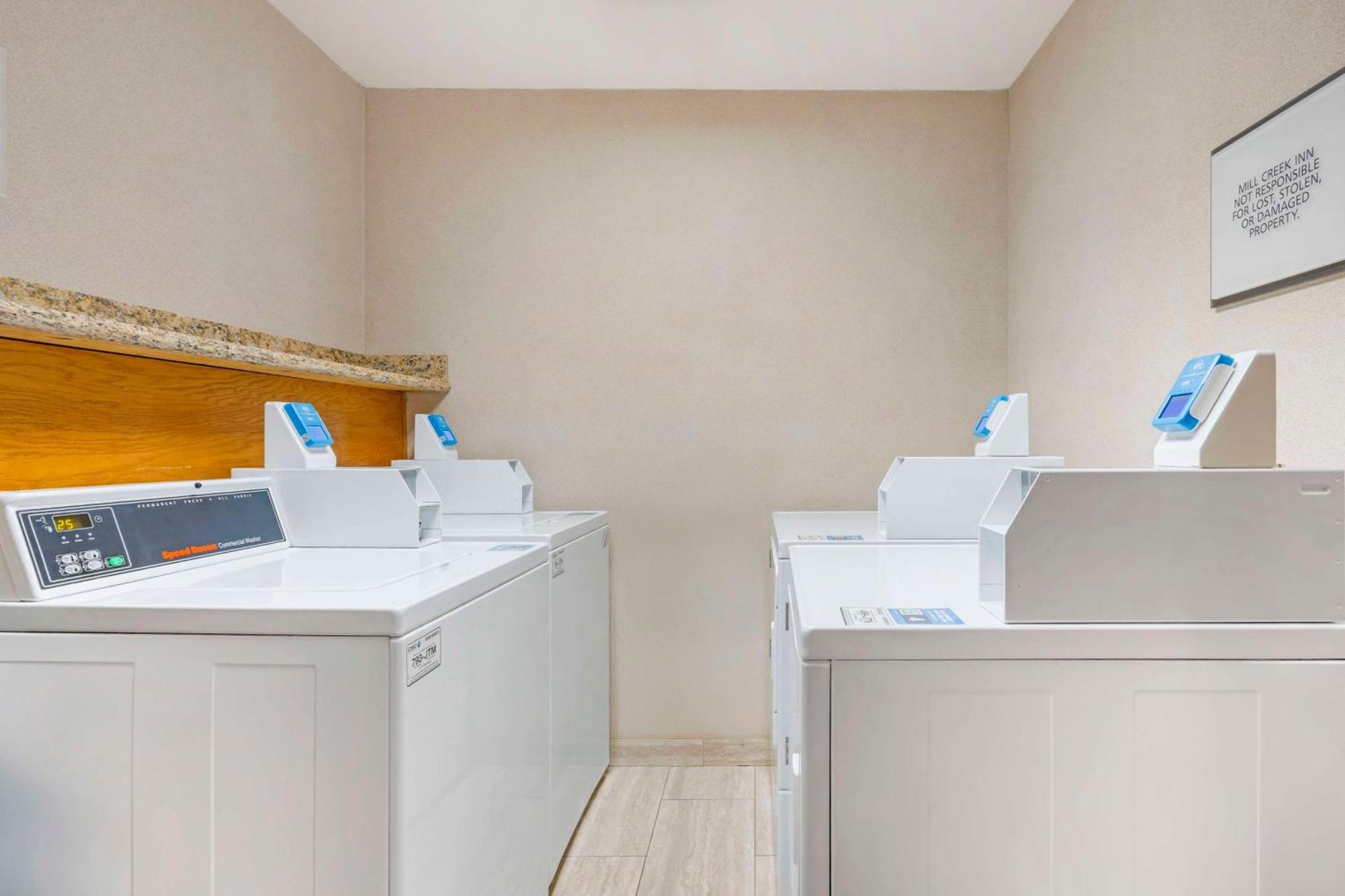 Best Western Plus Mill Creek Inn Salem Bagian luar foto