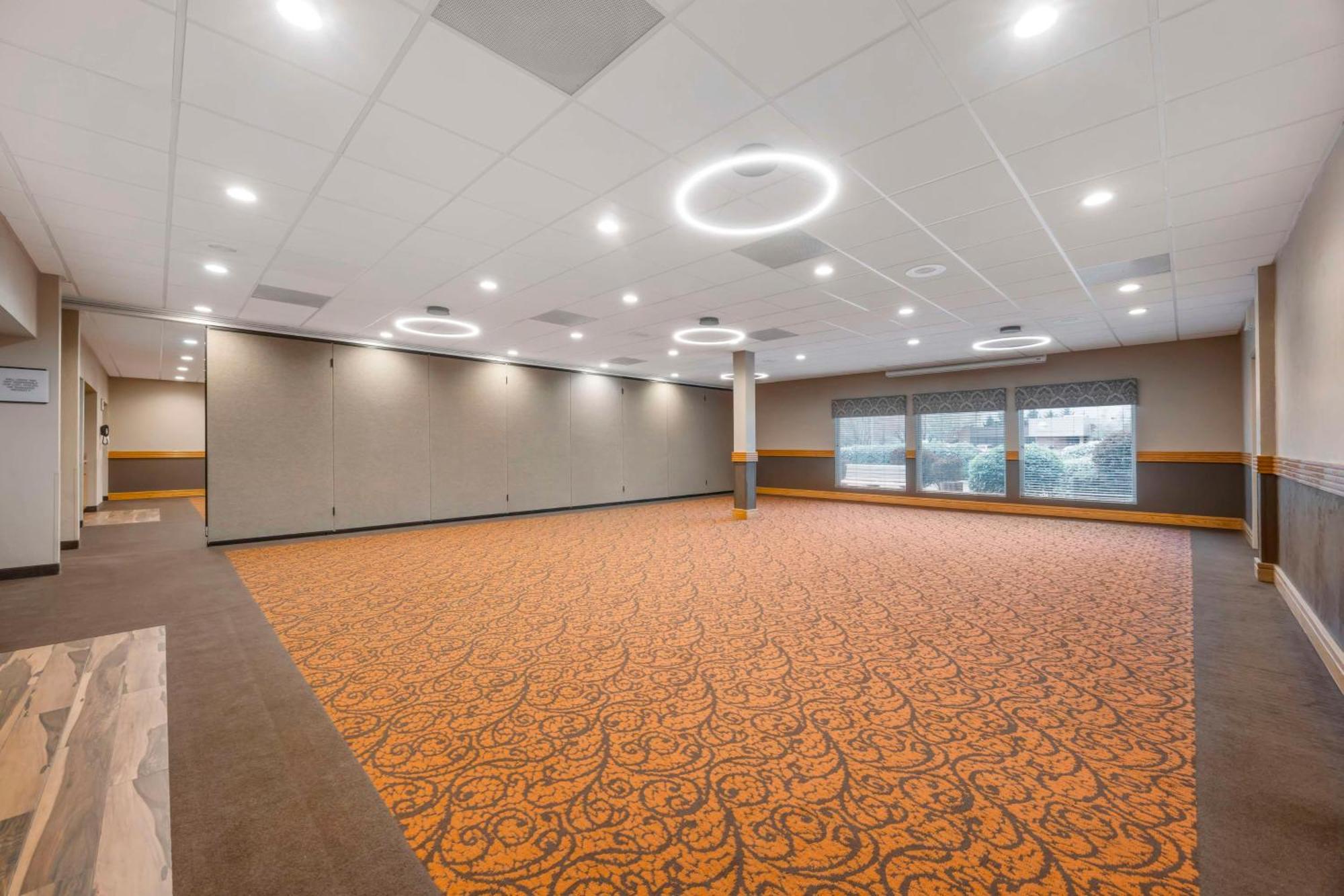 Best Western Plus Mill Creek Inn Salem Bagian luar foto