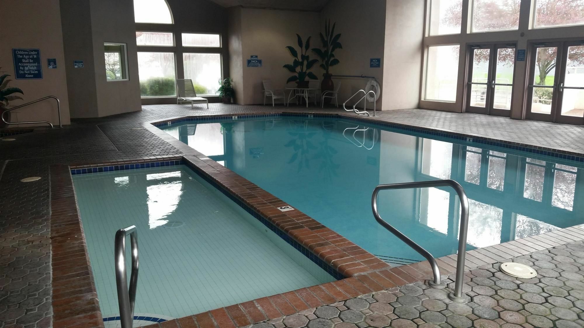 Best Western Plus Mill Creek Inn Salem Bagian luar foto
